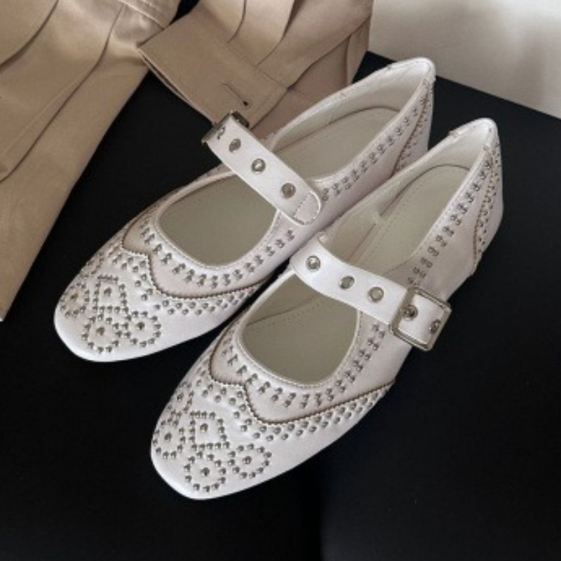Retro Rivet Buckle Design Flat - Women Shoes Brands ulasan dan harga